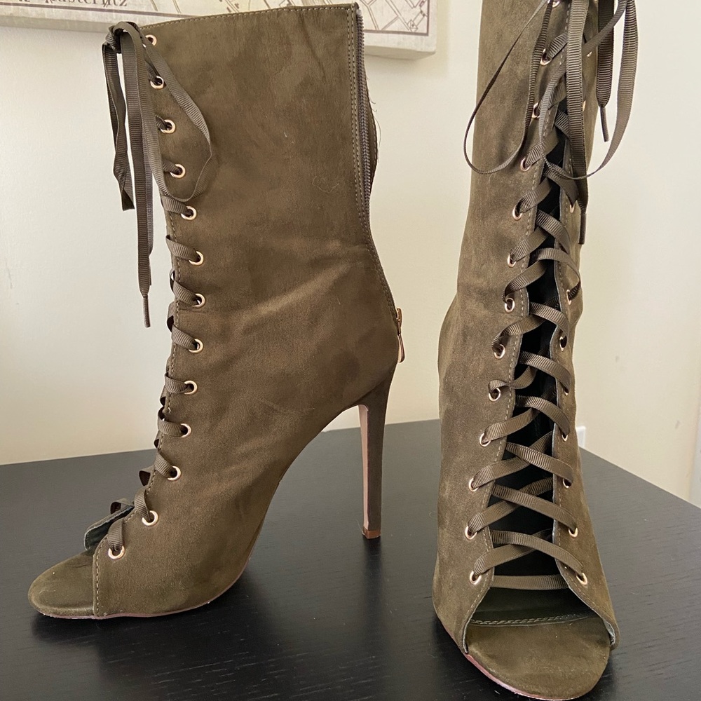 Lace up heel boots